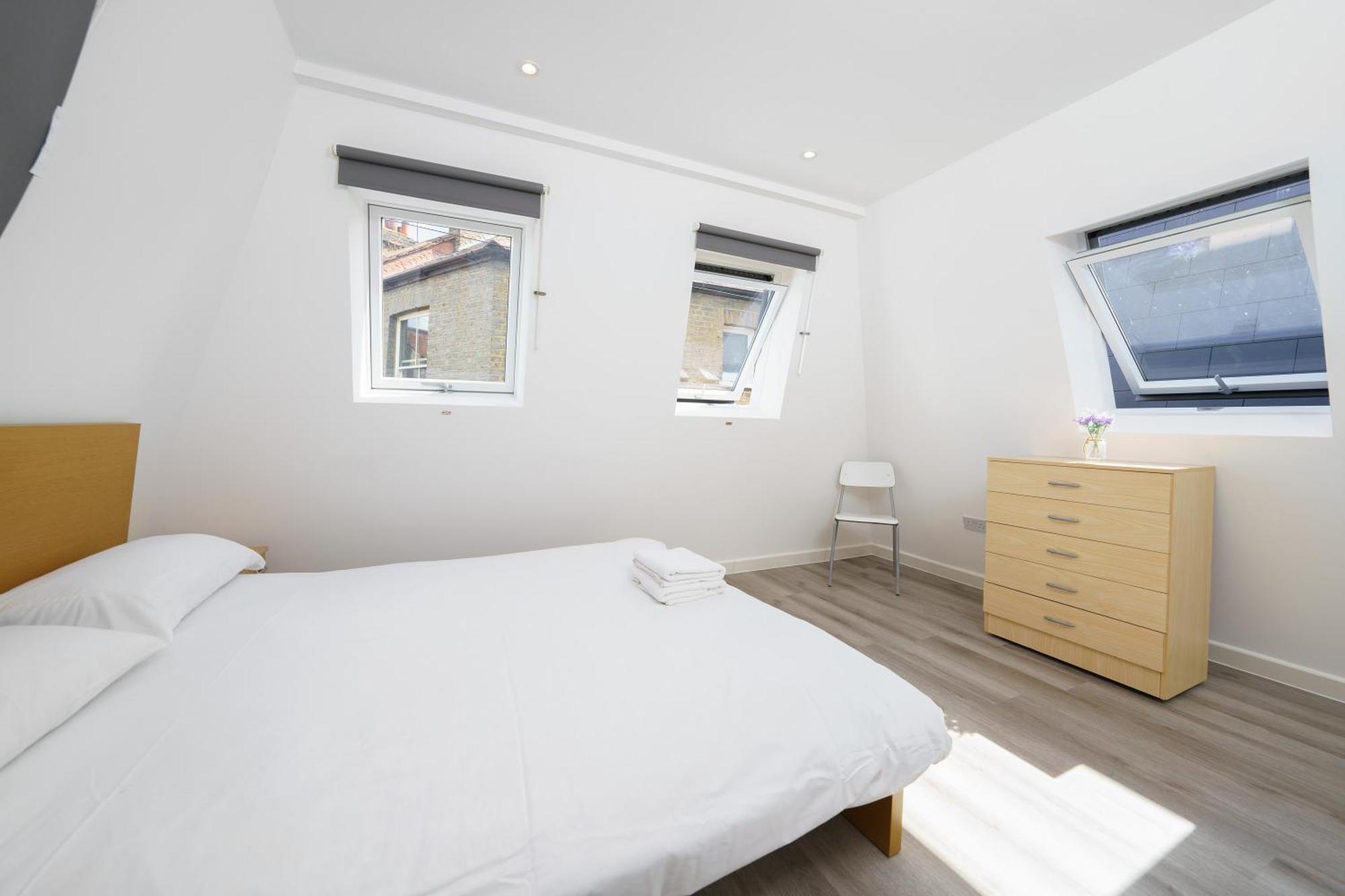 Modern Apartment In South West Londra Esterno foto